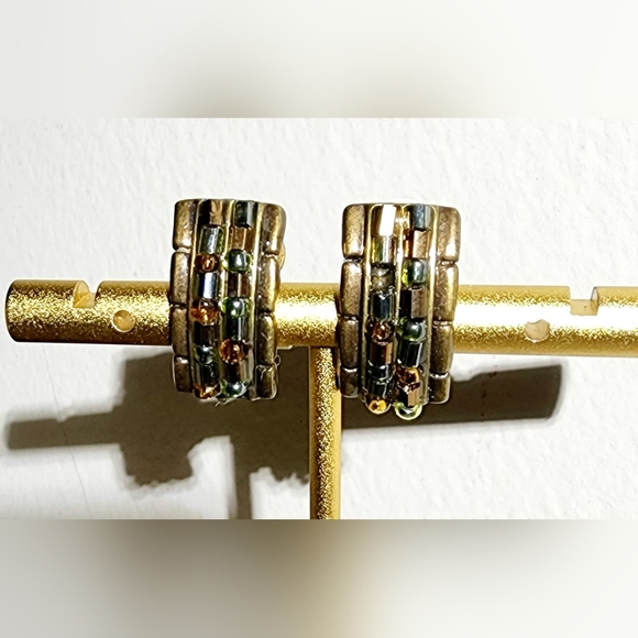 Coldwater Creek unsigned bronze brown beaded half curve post earrings - Picture 2 of 8